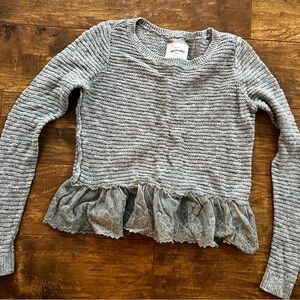 Abercrombie Kids Gray Knit Sweater with Lace Hem size 6/7